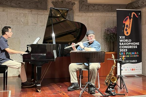 Image of Raleigh Dailey, associate professor, and Miles Osland, professor of saxophone and director of jazz studies, performed as the Osland/Dailey Duo for the world premiere of Dailey’s “Triptych.”