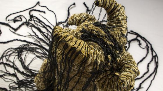 sculpture by Amalia Galdona Broche
