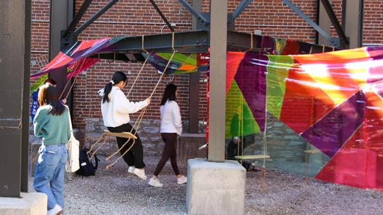 Fiber installation outside with person swinging