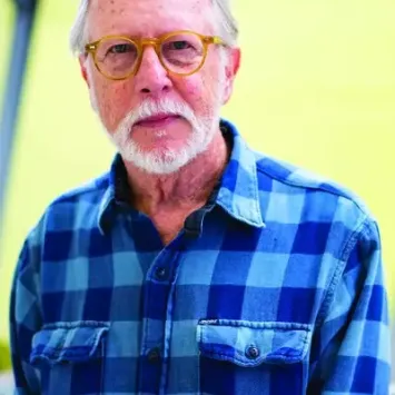 Headshot of Guy Mendes