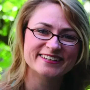 Headshot of Andrea Richardson