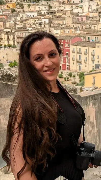 Headshot of Sophia Farmer
